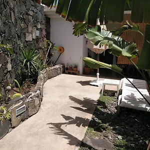 2 Calle Azucenas , Playa del Águila España