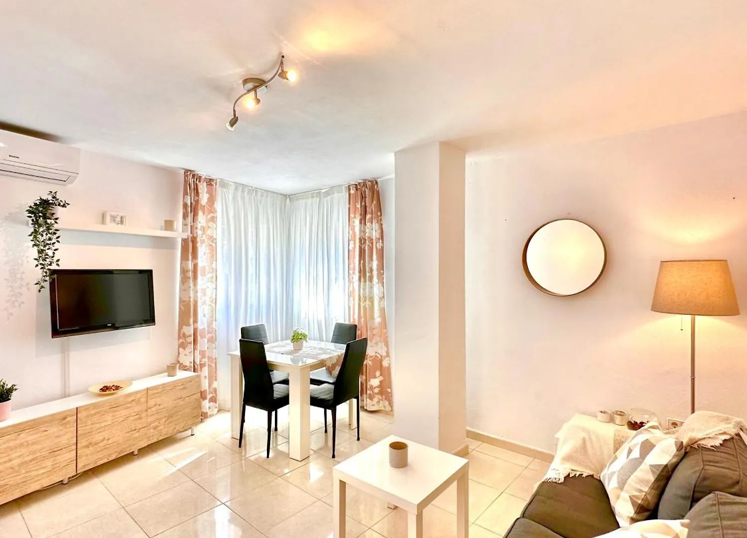 Apartamentos J&K Torremolinos Apartment